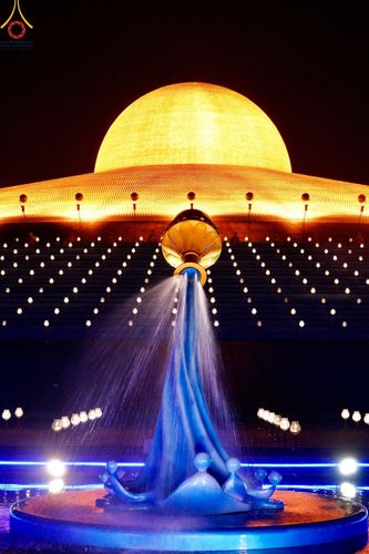 ภาพ No.279388:พิธีจุดวิสาขประทีป พิธีเวียนประทักษิณ ในวันวิสาขบูชา พุธที่ 22 พฤษภาคม พ.ศ. 2567 ( วันพระขึ้น 15 ค่ำ เดือน 6 ) ณ ลานธรรม พระมหาธรรมกายเจดีย์ วัดพระธรรมกาย จ.ปทุมธานี