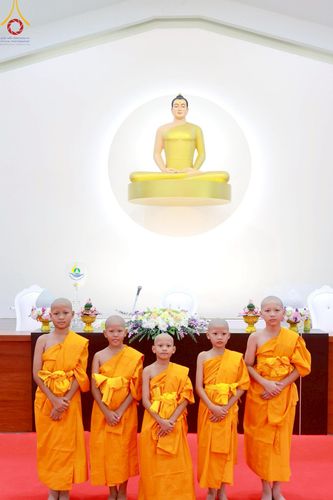 ภาพ No.213932:วันเสาร์ที่ 29 มีนาคม พ.ศ. 2568 พิธีตัดปอยผม ขอขมาผู้ปกครอง มอบบาตร-ผ้าไตร และพิธีบรรพชาสามเณร ณ ศูนย์ปฏิบัติธรรมจังหวัดระยอง (บ้านช่องลม) ต.บางบุตร อ.บ้านค่าย จ.ระยอง