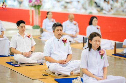 ภาพ No.154183:พิธีจุดเทียนใจ ไฟนิรันดร์ อนันตชัย วันอาทิตย์ที่ 8 กันยายน พ.ศ. 2567 วัดพระธรรมกาย จ.ปทุมธานี