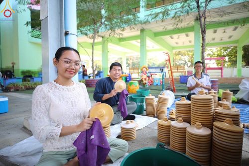 ภาพ No.115930:V.15 สามัคคี การเตรียมงาน เก็บงาน การรับบุญของเจ้าหน้าที่หน่วยงานต่างๆ เพื่อโครงการธรรมยาตรา กตัญญูบูชามหาปูชนียาจารย์ พระมงคลเทพมุนี (สด จนฺทสโร) พระผู้ปราบมาร อนุสรณ์สถาน 7 แห่ง ปีที่ 12 ระหว่างวันที่ 2 - 31 มกราคม พ.ศ.2567