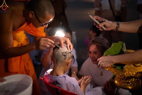 ภาพ No.132805:พิธีปลงผมยุวธรรมทายาท รุ่นที่ 32 มัชฌิมธรรมทายาท รุ่นที่ 28 ณ ลานธรรม วัดพระธรรมกาย วันเสาร์ที่ 30 มีนาคม พ.ศ. 2567