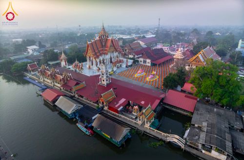 ภาพ No.297322:วันที่ 15 มกราคม พ.ศ.2569 พระธรรมยาตราปฏิบัติธรรมและถ่ายภาพหมู่ประวัติศาสตร์ อนุสรณ์สถานลำดับที่ 4 สถานที่เกิดด้วยกายธรรม  ณ วัดโบสถ์บน ต.บางคูเวียง จ.นนทบุรี ในโครงการธรรมยาตรา กตัญญูบูชา มหาปูชนียาจารย์ พระมงคลเทพมุนี(สด จนฺทสโร) พระผู้ปราบมาร อนุสรณ์ส