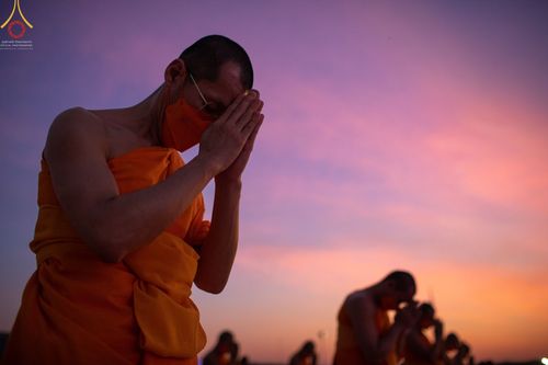 ภาพ No.75256:พิธีจุดประทีปถวายเป็นพุทธบูชา และบูชาธรรมมหาปูชนียาจารย์ ในโครงการธรรมยาตรากตัญญูบูชา มหาปูชนียาจารย์ พระมงคลเทพมุนี(สด จนฺทสโร) พระผู้ปราบมาร ปีที่ 11 ณ อนุสรณ์สถานลำดับที่ 7 สถานที่ขยายวิชชาธรรมกาย วัดพระธรรมกาย จ.ปทุมธานี วันที่ 31 มกราคม พ.ศ. 2566