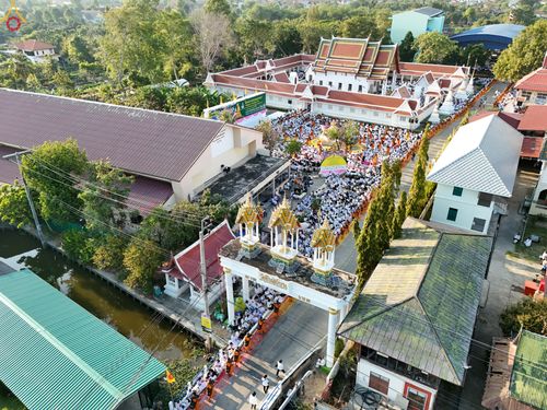 ภาพ No.295414:วันที่ 16 มกราคม พ.ศ. 2569 พิธีต้อนรับพระธรรมยาตรา อนุสรณ์สถานลำดับที่ 4 (ภาพชุดที่ 2) สถานที่เกิดด้วยกายธรรม ณ วัดโบสถ์บน ต.บางคูเวียง จ.นนทบุรี ในโครงการธรรมยาตรา กตัญญูบูชา มหาปูชนียาจารย์ พระมงคลเทพมุนี(สด จนฺทสโร) พระผู้ปราบมาร อนุสรณ์สถาน 7 แห่ง ปี