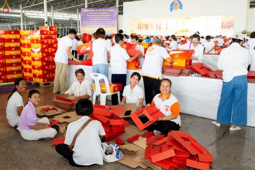 ภาพ No.320510:วันที่ 10 เมษายน พ.ศ.2569 การเตรียมกล่องไทยธรรม เพื่องานถวายมหาสังฆทาน 40,000 กว่าวัดทั่วประเทศ วันคุ้มครองโลก 22 เมษายน พ.ศ.2569 วัดพระธรรมกาย