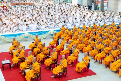 ภาพ No.264671:วันอาทิตย์ที่ 2 พฤศจิกายน พ.ศ. 2568 พิธีทอดกฐินสามัคคี ณ สภาธรรมกายสากล วัดพระธรรมกาย