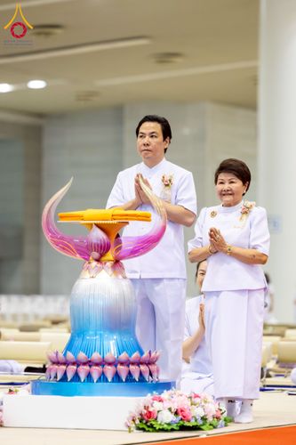 ภาพ No.215653:วันอาทิตย์ต้นเดือนที่ 6 เมษายน พ.ศ. 2568 ขบวนอัญเชิญผ้าป่าสมทบ มหาสังฆทาน 40,000 กว่าวัดทั่วประเทศ ณ สภาธรรมกายสากล วัดพระธรรมกาย