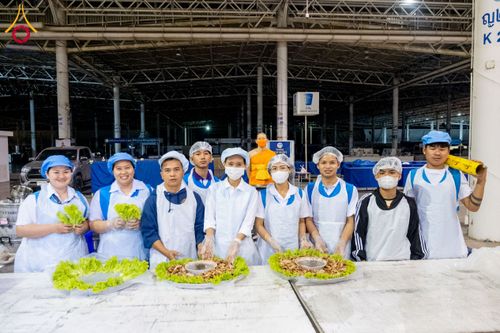 ภาพ No.305474:วันที่ 29 มกราคม พ.ศ. 2569 พิธีถวายภัตตาหารเป็นสังฆทาน แด่พระธรรมยาตรา ณ วัดพระธรรมกาย  จังหวัดปทุมธานี ในโครงการธรรมยาตรา กตัญญูบูชา มหาปูชนียาจารย์ พระมงคลเทพมุนี(สด จนฺทสโร) พระผู้ปราบมาร อนุสรณ์สถาน 7 แห่ง ปีที่ 14