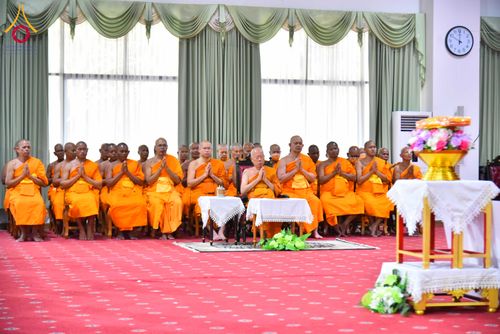 ภาพ No.298691:วันที่ 20 มกราคม พ.ศ. 2569 พิธีทอดผ้าป่าทำนุบำรุงศาสนสถาน ณ วัดไร่ขิง อ.สามพราน จ.นครปฐม ในโครงการธรรมยาตรา กตัญญูบูชา มหาปูชนียาจารย์ พระมงคลเทพมุนี(สด จนฺทสโร) พระผู้ปราบมาร อนุสรณ์สถาน 7 แห่ง ปีที่ 14