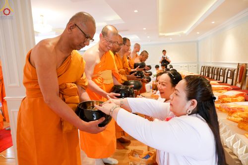 ภาพ No.85556:พิธีทอดผ้าป่าฉลองวัดพระธรรมกายเอกเกอร์ซุน  ในโอกาสสถาปนาครบรอบ 7 ปี  วันอาทิตย์ที่ 30 กรกฎาคม พ.ศ.2566 ณ วัดพระธรรมกายเอกเกอร์ซุน ประเทศนอร์เวย์