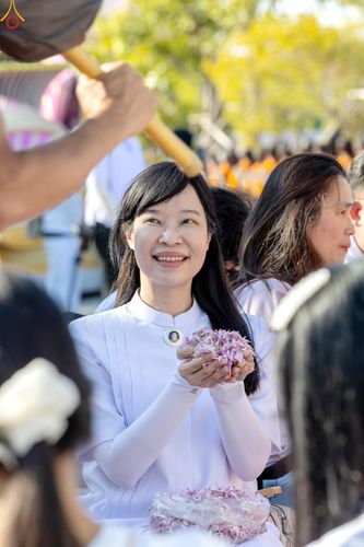 ภาพ No.292898:วันที่ 11 มกราคม พ.ศ. 2569 พิธีต้อนรับพระธรรมยาตรา ณ อนุสรณ์สถานลำดับที่ 3 สถานที่เกิดในเพศสมณะ วัดสองพี่น้อง อำเภอสองพี่น้อง จังหวัดสุพรรณบุรี ในโครงการธรรมยาตรา กตัญญูบูชา มหาปูชนียาจารย์ พระมงคลเทพมุนี(สด จนฺทสโร) พระผู้ปราบมาร อนุสรณ์สถาน 7 แห่ง ปีที