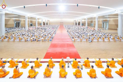 ภาพ No.212739:วันอาทิตย์ที่ 23 มีนาคม พ.ศ. 2568 พิธีร่วมบุญโครงการบรรพชาสามเณร 5,000 รูป ณ ห้องแก้วสารพัดนึก 2 วัดพระธรรมกาย