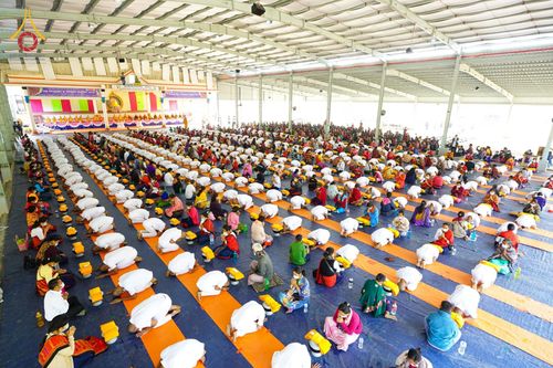 ภาพ No.75947:พิธีบรรพชาสามเณร ณ วัดปันชารี สันติปูร์ อรัญกฏิ เมืองคาร์กาชารี ประเทศบังกลาเทศ วันที่ 10 กุมภาพันธ์ พ.ศ. 2566