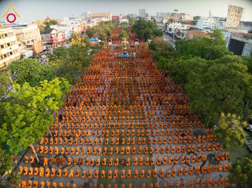 ภาพ No.312572:วันอาทิตย์ที่ 8 มีนาคม พ.ศ.2569 ทำบุญเมืองนครราชสีมา 558 ปี ตักบาตรพระ 10,000 รูป