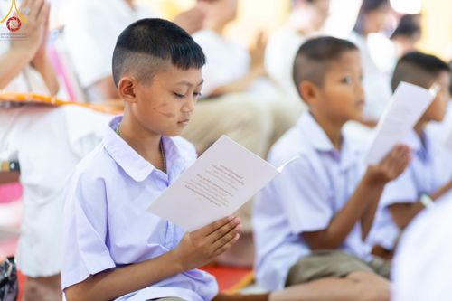 ภาพ No.192150:พิธีทอดผ้าป่าทำนุบำรุงศาสนสถาน ณ วัดนราภิรมย์ ตำบลนราภิรมย์ อำเภอบางเลน จังหวัดนครปฐม ในโครงการธรรมยาตรา กตัญญูบูชา มหาปูชนียาจารย์ พระมงคลเทพมุนี(สด จนฺทสโร) พระผู้ปราบมาร อนุสรณ์สถาน 7 แห่ง ปีที่ 13 วันที่ 9 มกราคม พ.ศ. 2568