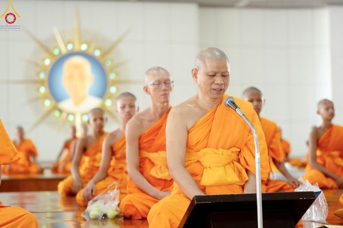 ภาพ No.58634:พิธีบุพเปตพลี ครั้งที่ 149 ร่วมอุทิศบุญแด่หมู่ญาติที่ล่วงลับไปแล้ว และสืบทอดอายุพระพุทธศาสนา วันอังคารที่ 23 เมษายน พ.ศ. 2567 (วันพระ ขึ้น 15 ค่ำ เดือน 5) ณ หอฉันคุณยายอาจารย์ฯ วัดพระธรรมกาย