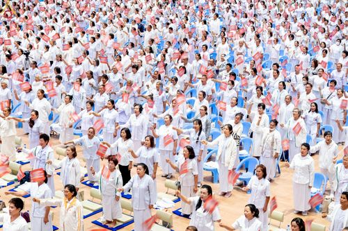 ภาพ No.239915:วันที่ ๒๒ - ๒๔ สิงหาคม พ.ศ. ๒๕๖๘ สัมมนารวมใจผู้นำบุญ บูชาธรรม ๘๑ ปี หลวงพ่อธัมมชโย กฐินสามัคคีทั่วไทย ๓๐,๐๐๐ วัด โครงการอุปสมบทบูชาธรรมมหาปูชนียาจารย์ ๓,๐๐๐ รูป รุ่นที่ ๑