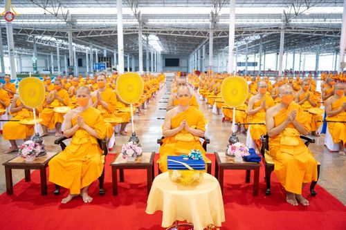 ภาพ No.88158:พิธีมุทิตาสักการะ เปรียญธรรม 9,6,3 และบาลีศึกษา 6,3  พิธีมอบดวงแก้วสามเณรทรงบาลีไวยากรณ์ วันอาทิตย์ 17 กันยายน พ.ศ. 2566 ณ สภาธรรมกายสากล วัดพระธรรมกาย