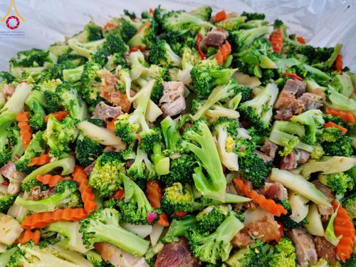 ภาพ No.112907:พิธีถวายภัตตาหารเป็นสังฆทาน แด่คณะพระธรรมยาตรา ปีที่ 12 วันที่ 15 มกราคม พ.ศ. 2567 ณ วัดสองพี่น้อง จ.สุพรรณบุรี