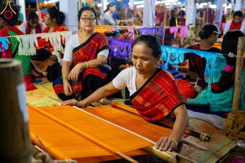 ภาพ No.98627:พิธีทอดกฐินสมทบวัดกัลยาณมิตรต่างประเทศ ณ วัดราชบัณนะวิหาร เมืองรังกามาติ ประเทศบังกลาเทศ วันศุกร์ที่ 24 พฤศจิกายน พ.ศ. 2566