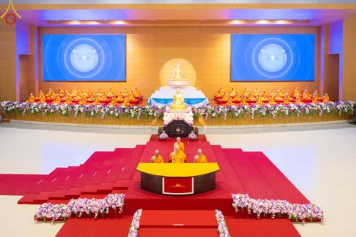 ภาพ No.154291:พิธีบูชาครูผู้ค้นพบวิชชาธรรมกาย ณ สภาธรรมกายสากล วัดพระธรรมกาย วันอังคารที่ 17 กันยายน พ.ศ. 2567