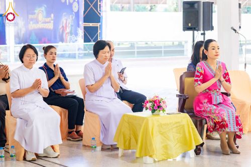 ภาพ No.193520:วัดพระธรรมกาย และ มูลนิธิธรรมกาย มอบของขวัญสนับสนุนงานวันเด็ก วันที่ 8 มกราคม พ.ศ. 2568 ณ อาคารโถงช้างฯ วัดพระธรรมกาย อ.คลองหลวง จ.ปทุมธานี