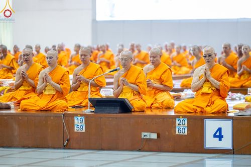 ภาพ No.169786:พิธีถวายภัตตาหารเมนูสวรรค์ "เพื่อการบรรลุธรรม" เนื่องในวันลอยกระทง (ขึ้น 15 ค่ำ เดือน 12) วันศุกร์ที่ 15 พฤศจิกายน พ.ศ. 2567 ณ หอฉันคุณยายอาจารย์ฯ วัดพระธรรมกาย