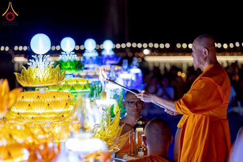 ภาพ No.266317:วันพุธที่ 5 พฤศจิกายน พ.ศ. 2568 (วันพระ ขึ้น 15 ค่ำ เดือน 12) พิธีลอยกระทงธรรม  ณ สระมหาเศรษฐีทะเลบุญ มหาวิหารพระมงคลเทพมุนี วัดพระธรรมกาย จ.ปทุมธานี