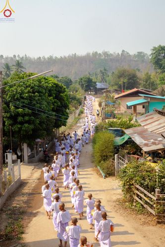 ภาพ No.63021:Photo Story  มหัศจรรย์วัดดงดินแดง Episode 2 โครงการบรรพชาอุปสมบทหมู่ ฟื้นฟูพระพุทธศาสนาทั่วไทย ณ วัดดงดินแดง อ.อมก๋อย จ.เชียงใหม่ วันที่ 3 เมษายน พ.ศ. 2567