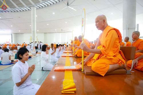 ภาพ No.158851:พิธีบุพเปตพลี ครั้งที่ 156 ร่วมอุทิศบุญแด่หมู่ญาติที่ล่วงลับไปแล้ว และสืบทอดอายุพระพุทธศาสนา วันพุธที่ 2 ตุลาคม พ.ศ. 2567 (วันพระ แรม 15 ค่ำ เดือน 10) ณ หอฉันคุณยายอาจารย์ฯ วัดพระธรรมกาย