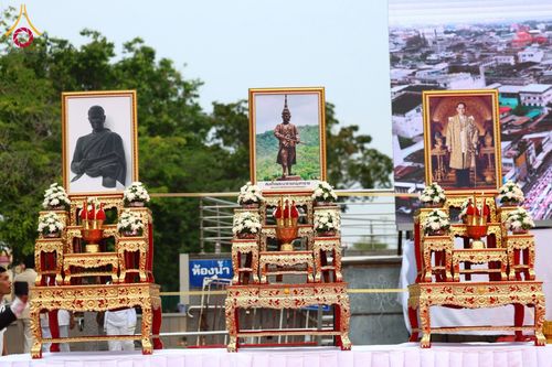 ภาพ No.210296:วันอาทิตย์ที่ 9 มีนาคม พ.ศ. 2568 พ่อเมืองโคราชจัดตักบาตรพระหมื่น ทำบุญเมือง 557 ปี