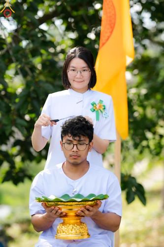 ภาพ No.147446:พิธีตัดปอยผม ขอขมา มอบบาตร ผ้าไตร โครงการปฐมอุปสมบท สมโภชอุโบสถ บูชาธรรม 80 ปี หลวงพ่อธัมมชโย ณ วัดพระธรรมกายโทชิหงิ ประเทศญี่ปุ่น วันพฤหัสบดีที่ 8 สิงหาคม พ.ศ. 2567