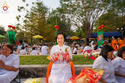 ภาพ No.206781:พิธีตักบาตรพระ 1,000 รูป ปืที่ 7 วันอาทิตย์ที่ 9 กุมภาพันธ์ พ.ศ. 2568 ณ วัดห้วยตองสัก อำเภอจอมทอง จังหวัดเชียงใหม่