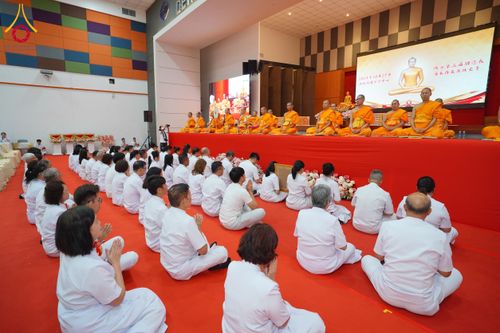 ภาพ No.173800:พิธีทอดกฐิน ศูนย์ปฏิบัติธรรม "ธรรมโยธิน" วัดแก้วธรรมชัยมาเลเซีย วันที่ 27 ตุลาคม พ.ศ. 2567