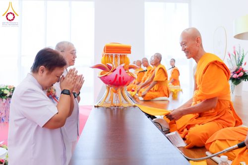 ภาพ No.172051:พิธีทอดกฐิน วัดพระธรรมกายสิงคโปร์ วันอาทิตย์ที่ 27 ตุลาคม พ.ศ. 2567