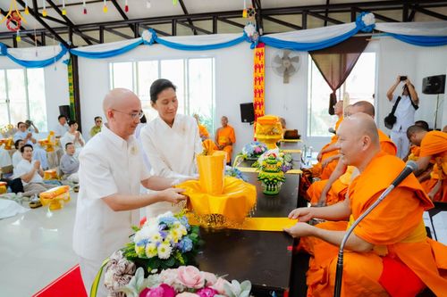 ภาพ No.95555:ปฐมกฐินศูนย์ปฏิบัติธรรมแก้วภูเรือ เพื่อสร้าง "มหาวิหาร" ณ ศูนย์ปฏิบัติธรรมแก้วภูเรือ อ.ภูเรือ จ.เลย วันเสาร์ที่ 18 พฤศจิกายน พ.ศ. 2566