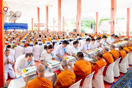 ภาพ No.144029:พิธีถวายสังฆทานแด่คณะสงฆ์ 323 วัด  ปีที่ 20 ครั้งที่  171 พิธีมอบกองทุนหนุนแรงใจช่วยครูใต้  ปีที่ 17 ครั้งที่ 136  และพิธีทำบุญอุทิศส่วนกุศลให้ผู้วายชนม์ในเหตุการณ์ไม่สงบ 4 จังหวัดชายแดนภาคใต้(ปัตตานี ยะลา นราธิวาส สงขลา) วันเสาร์ที่ 13 กรกฎาคม พ.ศ. 2567