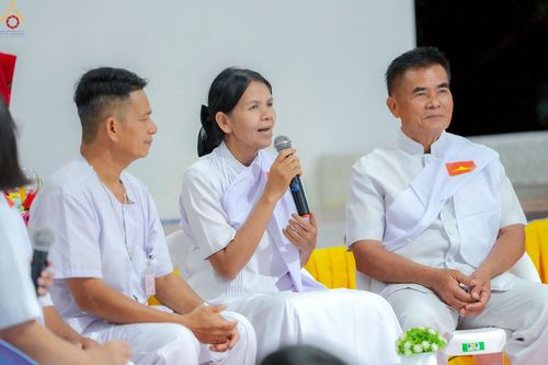 ภาพ No.247883:วันที่ 19-21 กันยายน พ.ศ. 2568 โครงการอบรมอุบาสิกาแก้ว รุ่นที่ 2 ณ ศูนย์ปฏิบัติธรรมจังหวัดบุรีรัมย์