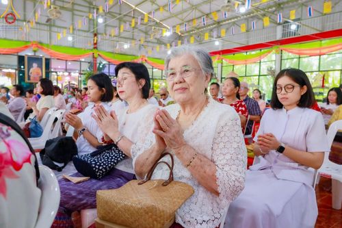ภาพ No.163345:โครงการกฐินสามัคคีทั่วไทย 30,000 วัด บูชาธรรม 80 ปี หลวงพ่อธัมมชโย โดย คณะศิษยานุศิษย์วัดพระธรรมกาย ณ วัดโสภณาราม อ.ลำลูกกา จ.ปทุมธานี วันที่ 19 ตุลาคม พ.ศ. 2567