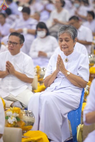 ภาพ No.123753:พิธีถวายโคมมาฆประทีป น้อมถวายเป็นพุทธบูชา แด่คณะพระภิกษุ สามเณร  ณ วัดพระธรรมกาย จ.ปทุมธานี วันเสาร์ที่ 17 กุมภาพันธ์ พ.ศ. 2567