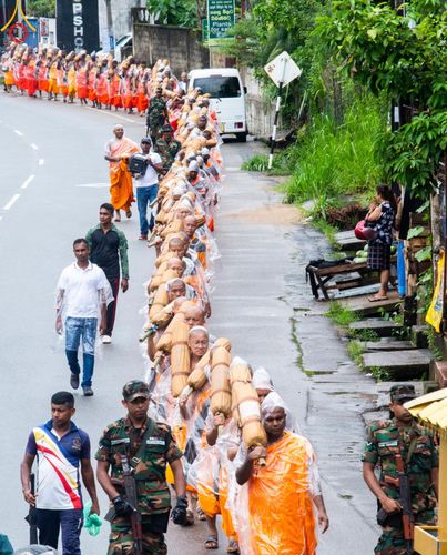 ภาพ No.140950:PhotoStory มหาศรัทธา ธรรมยาตราศรีลังกา EP.5 โครงการสยาม-ลังกา ธรรมยาตรา ฉลองเทศกาลวิสาขบูชาแห่งชาติ ศรีลังกา บูชาธรรม 80 ปีหลวงพ่อธัมมชโย เส้นทางจาก เมืองดัมบูลลา ไปยัง เมืองมาตะเล ตั้งแต่วันที่ 17-20 พฤษภาคม พ.ศ.2567