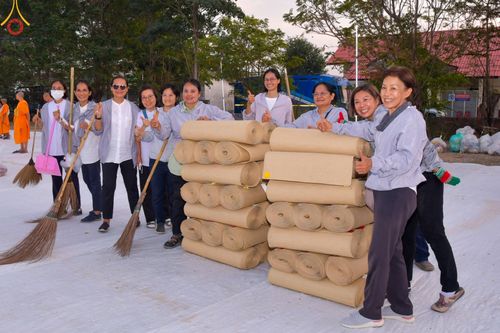 ภาพ No.111626:V.10 เก่งกล้า การเตรียมงาน เก็บงาน การรับบุญของเจ้าหน้าที่หน่วยงานต่างๆ เพื่อโครงการธรรมยาตรา กตัญญูบูชามหาปูชนียาจารย์ พระมงคลเทพมุนี (สด จนฺทสโร) พระผู้ปราบมาร อนุสรณ์สถาน 7 แห่ง ปีที่ 12 ระหว่างวันที่ 2 - 31 มกราคม พ.ศ.2567