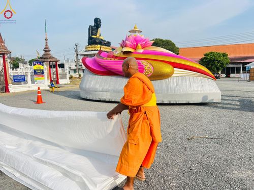 ภาพ No.128656:V.33 รวมพลังเพื่อบางกล่ำ การเตรียมงานของเจ้าหน้าที่หน่วยงานต่างๆ เพื่องานธรรมยาตราอัญเชิญพระบรมสารีริกธาตุ ประดิษฐาน ณ มหารัตนเจดีย์สิริปทุมสวรรค์ (เจดีย์อริยพุทธะ 5 พระองค์) ศูนย์ปฏิบัติธรรมภาคใต้ อ.บางกล่ำ จ.สงขลา ระหว่างวันที่ 9-10 มีนาคม พ.ศ. 2567