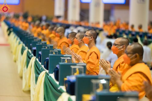 ภาพ No.95294:พิธีมุทิตาพระมหาเถระและพระเถระ ครั้งที่ 29 วันอาทิตย์ที่ 19 พฤศจิกายน พ.ศ. 2566 ณ ห้องแก้วสารพัดนึก สภาธรรมกายสากล วัดพระธรรมกาย