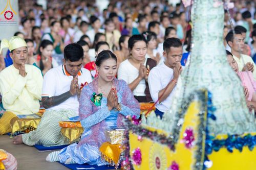 ภาพ No.100060:พิธีทอดผ้าป่า เมียนมาร์ และพิธีสวดธรรมจักร ครั้งที่ 5 ประจำปี พ.ศ. 2566 วันอาทิตย์ที่ 3 ธันวาคม พ.ศ. 2566