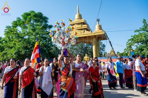 ภาพ No.176193:พิธีทอดกฐินสมทบ โดยมูลนิธิธรรมกาย ในนามหลวงพ่อธัมมชโย ณ วัดสัทธนารามา บานา วิหาร เมืองไดยุน รัฐอรุนาจาลประเทศ ประเทศอินเดีย วันที่ 15 พฤศจิกายน พ.ศ. 2567