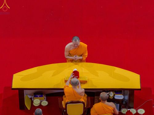 ภาพ No.153215:พิธีมุทิตาสักการะ พระภิกษุ-สามเณร ผู้สอบไล่ได้เปรียญธรรม ประโยค 1-2 ถึงประโยค ป.ธ.9 และบาลีศึกษา ประโยค1-2 ถึง บ.ศ.9 , พิธีมอบดวงแก้วสามเณรผู้ทรงบาลีไวยากรณ์ วัดพระธรรมกาย และ ศูนย์ส่งเสริมศีลธรรมในประเทศและต่างประเทศ วันอาทิตย์ที่ 8 กันยายน พ.ศ.2567