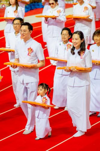 ภาพ No.277501:วันอาทิตย์ต้นเดือนที่ 7 ธันวาคม พ.ศ.2568 พิธีทอดผ้าป่าต้นสมบัติจักรพรรดิ ณ สภาธรรมกายสากล วัดพระธรรมกาย