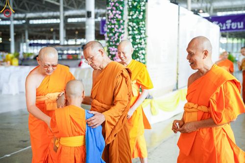 ภาพ No.146801:การต้อนรับพระสังฆาธิการ 2,000 กว่าวัดทั่วประเทศ และพิธีบูชาข้าวพระ เนื่องในวันสมาธิโลก วันอาทิตย์ที่ 4 สิงหาคม พ.ศ. 2567 ณ สภาธรรมกายสากล วัดพระธรรมกาย