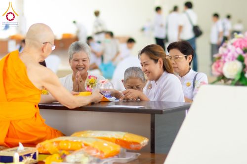 ภาพ No.129551:พิธีบุพเปตพลี ครั้งที่ 147 อุทิศบุญแด่หมู่ญาติที่ล่วงลับไปแล้ว และสืบทอดอายุพระพุทธศาสนา วันเสาร์ที่  9 มีนาคม พ.ศ. 2567 (วันพระแรม 8 ค่ำ เดือน 3) ณ หอฉันคุณยายอาจารย์ฯ วัดพระธรรมกาย จ.ปทุมธานี